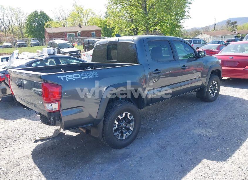 Photo 4 of 2017 Toyota Tacoma TRD OFF ROAD (VIN 3TMCZ5AN5HM088577)