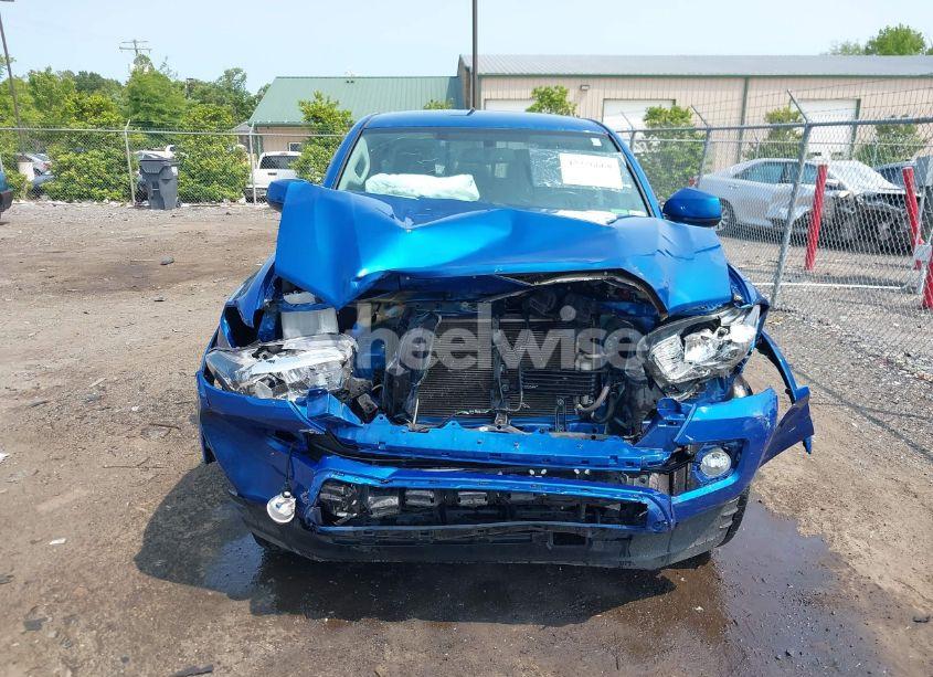 Photo 12 of 2017 Toyota Tacoma DBL CAB/SR/TRDSPT/OR/PRO (VIN 3TMCZ5AN5HM104552)