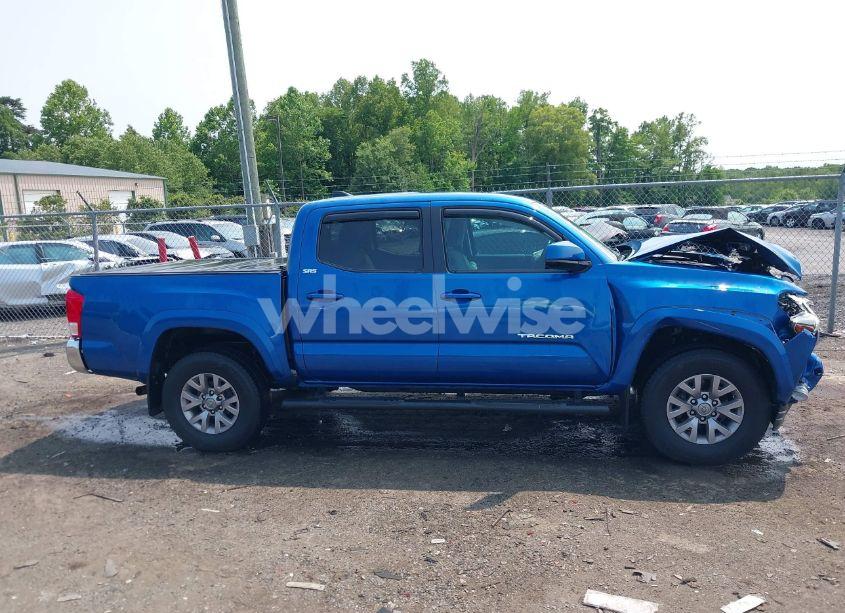 Photo 13 of 2017 Toyota Tacoma DBL CAB/SR/TRDSPT/OR/PRO (VIN 3TMCZ5AN5HM104552)