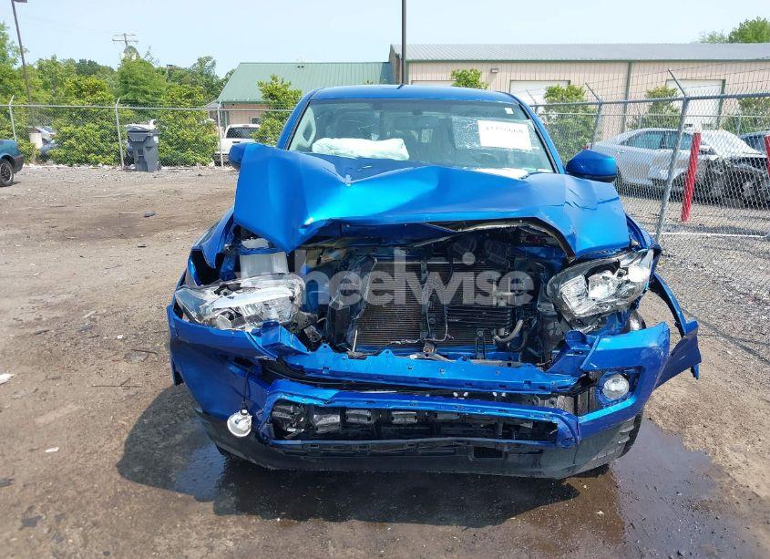 Photo 6 of 2017 Toyota Tacoma DBL CAB/SR/TRDSPT/OR/PRO (VIN 3TMCZ5AN5HM104552)