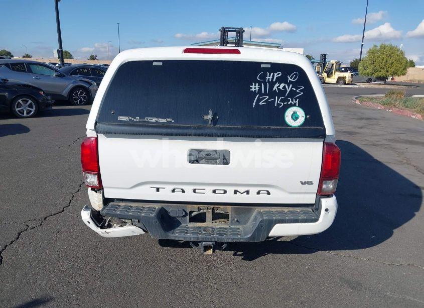 Photo 16 of 2018 Toyota Tacoma TRD SPORT (VIN 3TMCZ5AN5JM163624)