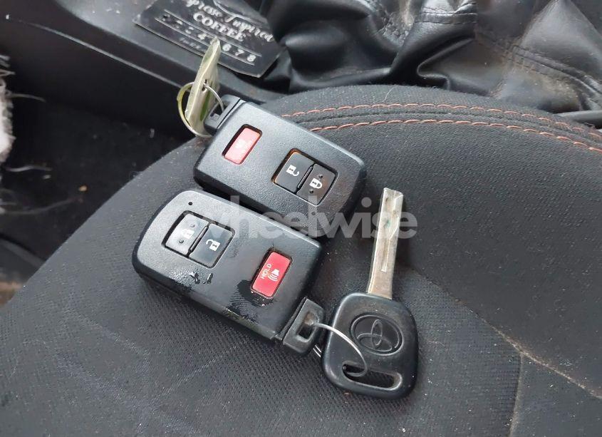 Photo 11 of 2018 Toyota Tacoma TRD SPORT (VIN 3TMCZ5AN5JM164367)