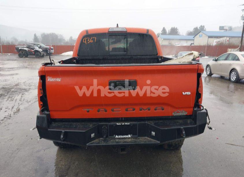 Photo 17 of 2018 Toyota Tacoma TRD SPORT (VIN 3TMCZ5AN5JM164367)