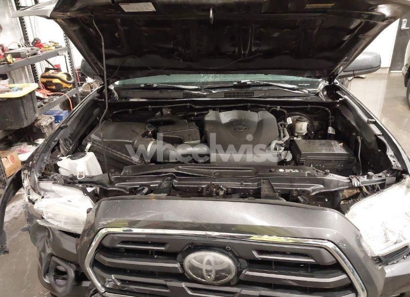 Photo 10 of 2019 Toyota Tacoma SR5 V6 (VIN 3TMCZ5AN5KM194387)
