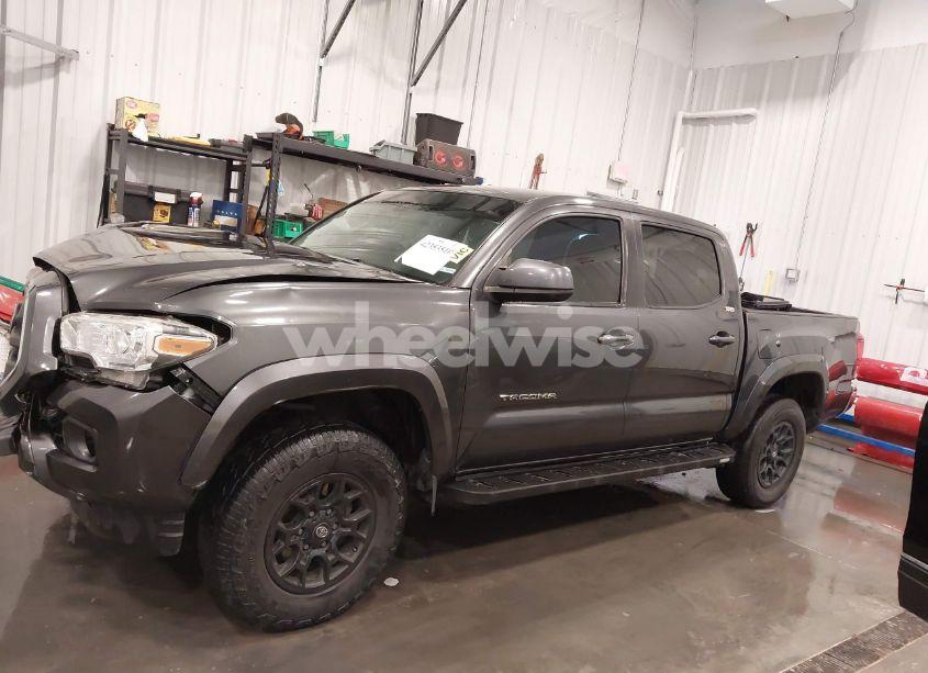 Photo 14 of 2019 Toyota Tacoma SR5 V6 (VIN 3TMCZ5AN5KM194387)