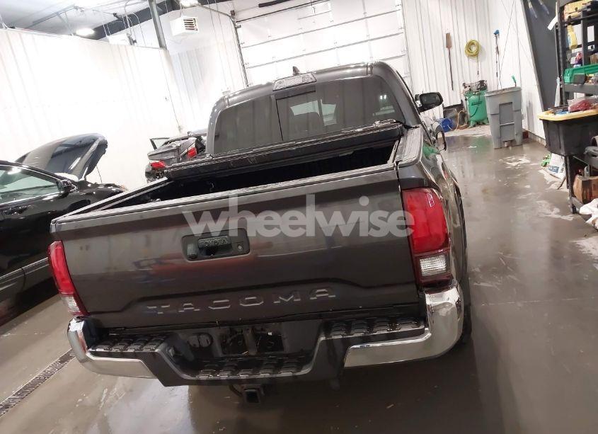Photo 16 of 2019 Toyota Tacoma SR5 V6 (VIN 3TMCZ5AN5KM194387)