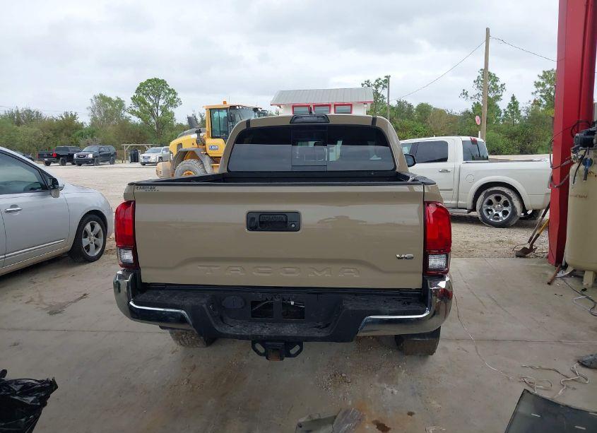 Photo 17 of 2019 Toyota Tacoma TRD OFF ROAD (VIN 3TMCZ5AN5KM259450)