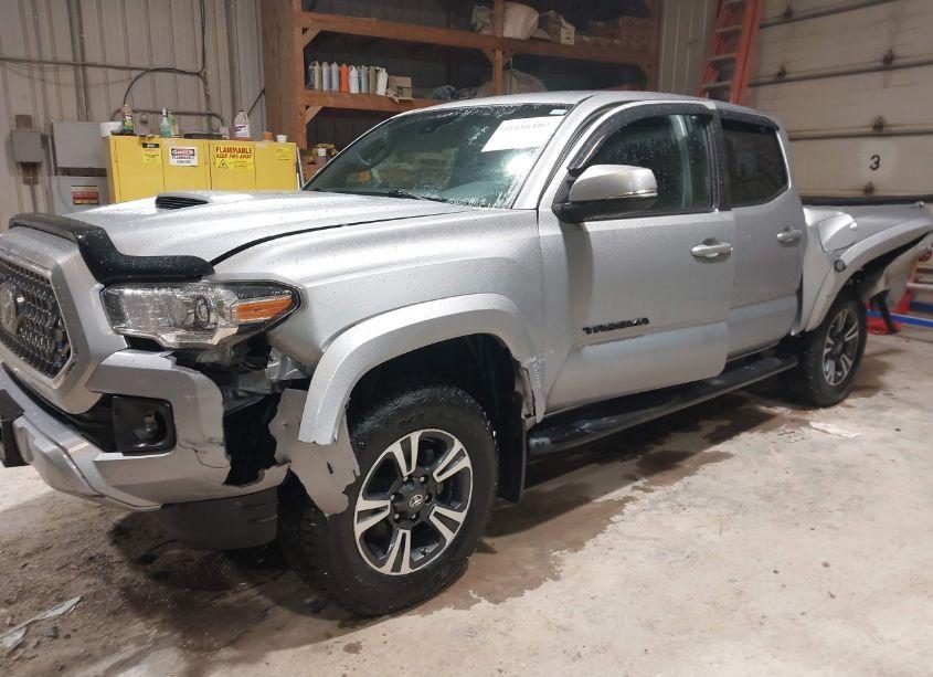 Photo 6 of 2019 Toyota Tacoma TRD SPORT (VIN 3TMCZ5AN5KM261778)
