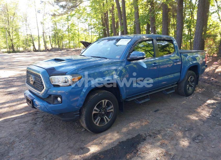 Photo 2 of 2019 Toyota Tacoma TRD SPORT (VIN 3TMCZ5AN5KM263854)