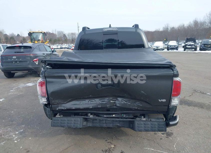 Photo 16 of 2020 Toyota Tacoma (VIN 3TMCZ5AN5LM294572)