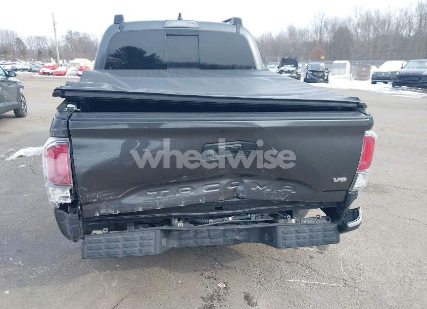 Photo 6 of 2020 Toyota Tacoma (VIN 3TMCZ5AN5LM294572)