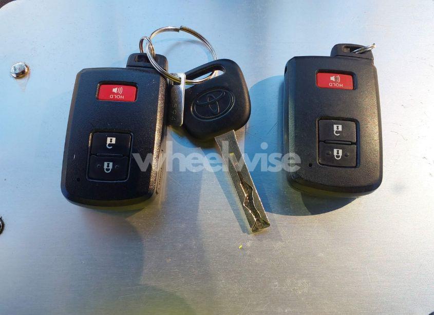 Photo 11 of 2020 Toyota Tacoma (VIN 3TMCZ5AN5LM338408)