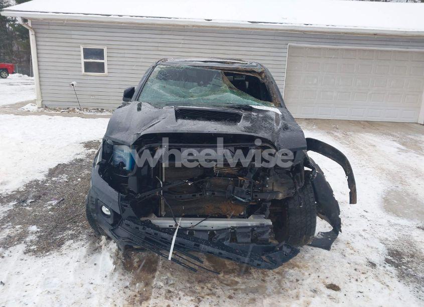 Photo 13 of 2020 Toyota Tacoma (VIN 3TMCZ5AN5LM338408)