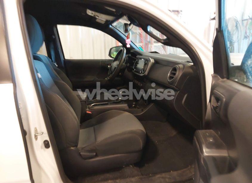 Photo 5 of 2020 Toyota Tacoma TRD SPORT (VIN 3TMCZ5AN5LM362756)