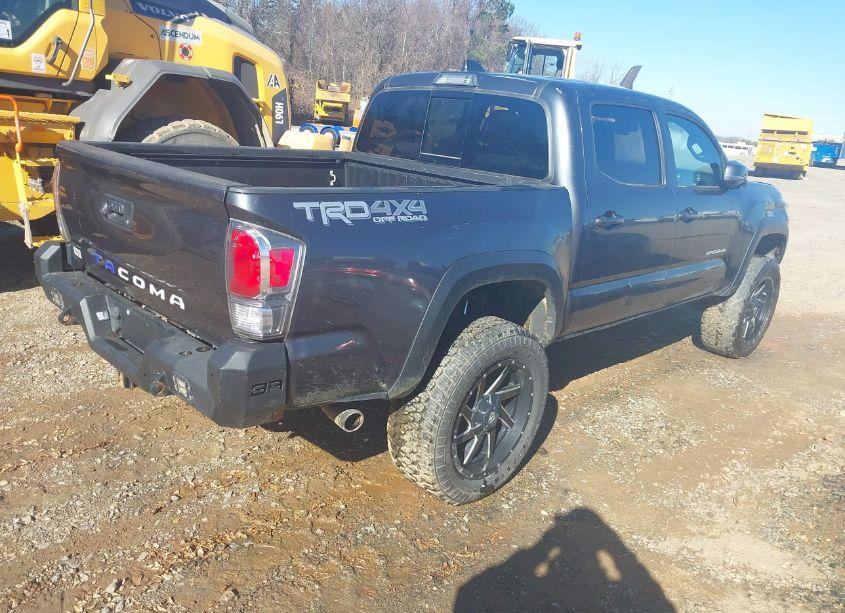 Photo 4 of 2021 Toyota Tacoma TRD OFF-ROAD (VIN 3TMCZ5AN5MM375251)
