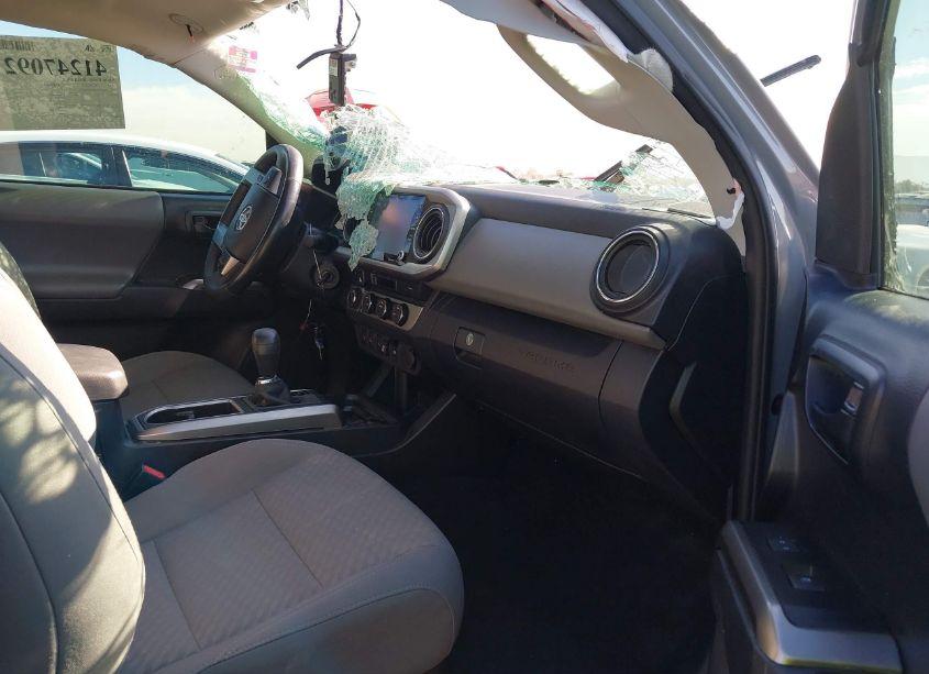 Photo 5 of 2021 Toyota Tacoma SR5 V6 (VIN 3TMCZ5AN5MM398027)