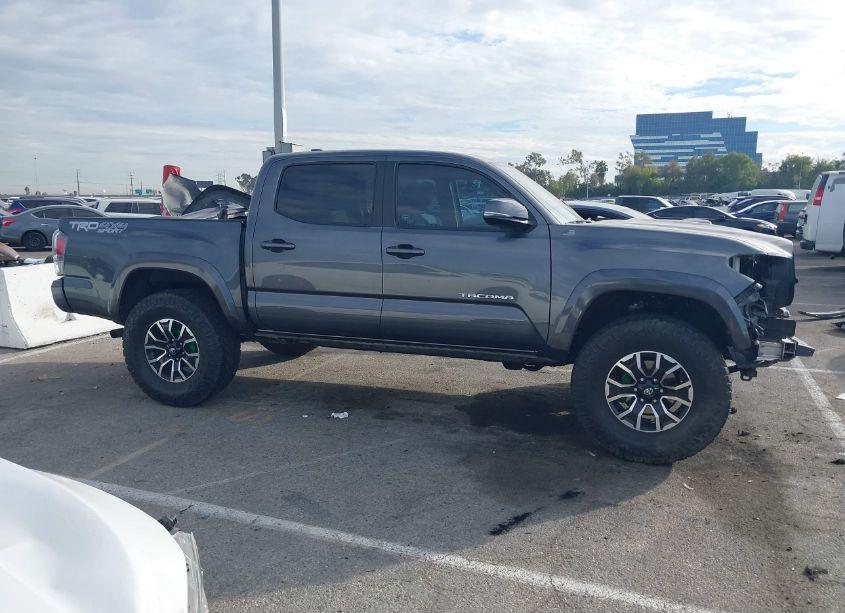 Photo 14 of 2021 Toyota Tacoma TRD SPORT (VIN 3TMCZ5AN5MM415828)