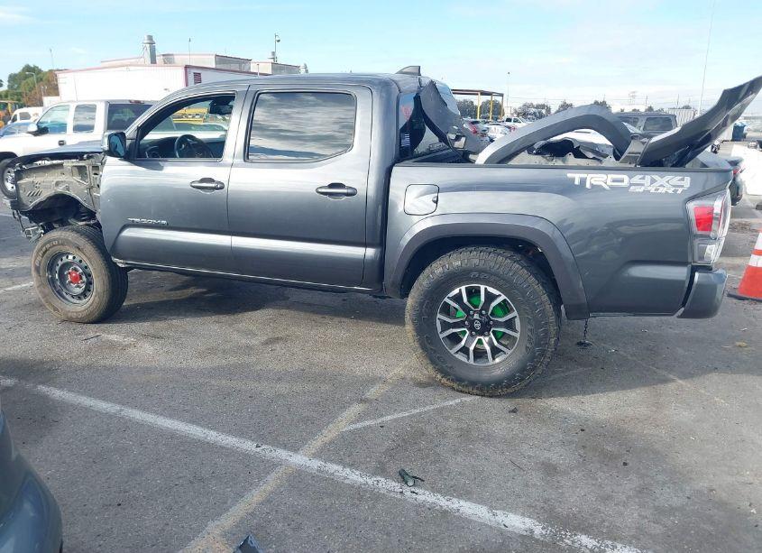 Photo 15 of 2021 Toyota Tacoma TRD SPORT (VIN 3TMCZ5AN5MM415828)