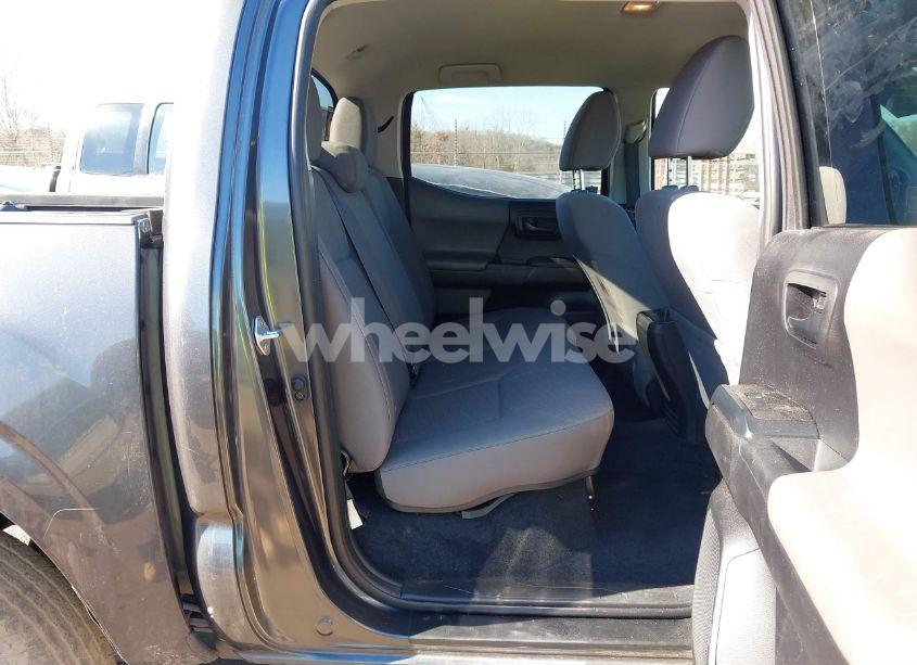 Photo 8 of 2021 Toyota Tacoma SR V6 (VIN 3TMCZ5AN5MM421404)