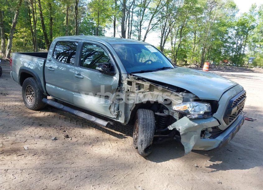 2022 Toyota Tacoma SR5 V6 (VIN 3TMCZ5AN5NM518961) main photo