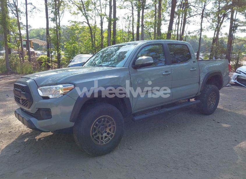 Photo 2 of 2022 Toyota Tacoma SR5 V6 (VIN 3TMCZ5AN5NM518961)
