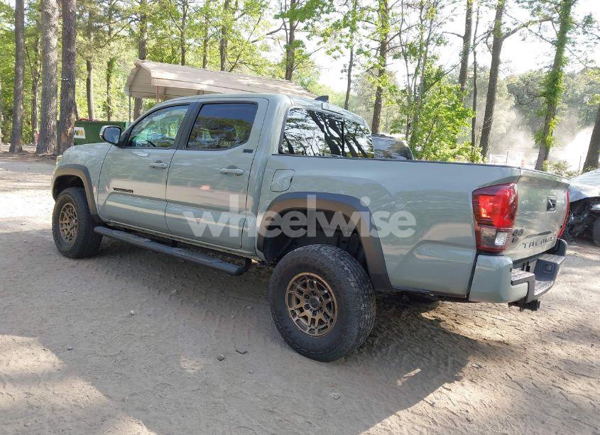 Photo 3 of 2022 Toyota Tacoma SR5 V6 (VIN 3TMCZ5AN5NM518961)