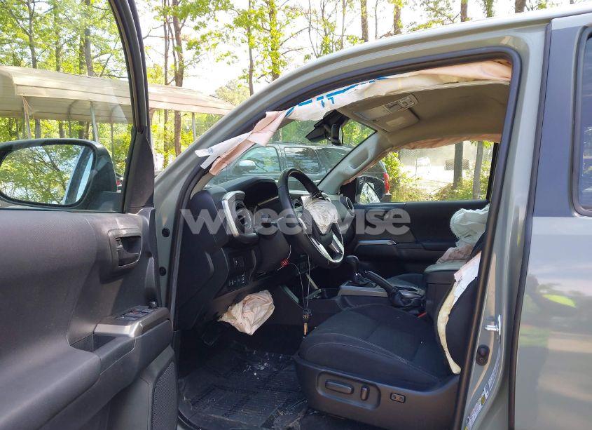 Photo 5 of 2022 Toyota Tacoma SR5 V6 (VIN 3TMCZ5AN5NM518961)