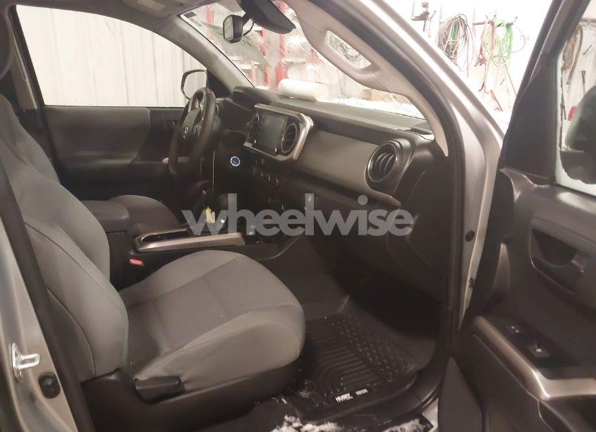 Photo 5 of 2022 Toyota Tacoma SR5 V6 (VIN 3TMCZ5AN5NM528034)
