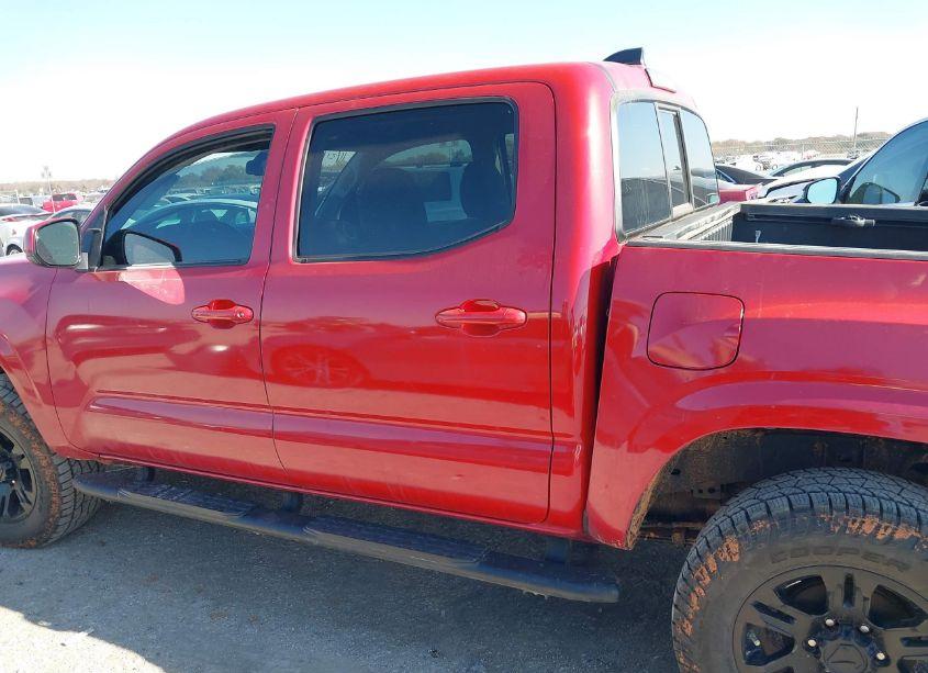 Photo 14 of 2022 Toyota Tacoma SR V6 (VIN 3TMCZ5AN5NM528535)