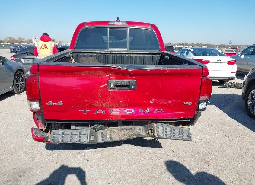 Photo 16 of 2022 Toyota Tacoma SR V6 (VIN 3TMCZ5AN5NM528535)