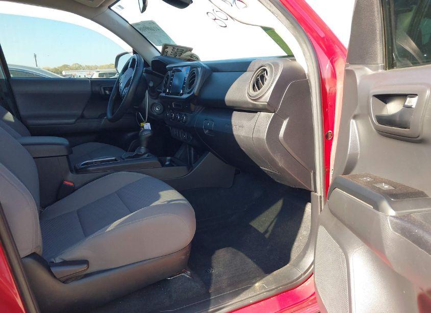 Photo 5 of 2022 Toyota Tacoma SR V6 (VIN 3TMCZ5AN5NM528535)