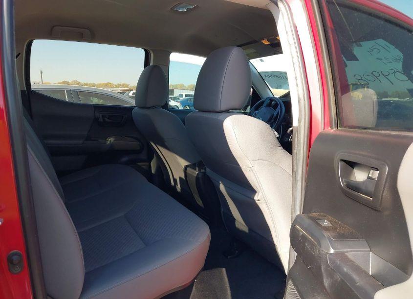 Photo 8 of 2022 Toyota Tacoma SR V6 (VIN 3TMCZ5AN5NM528535)