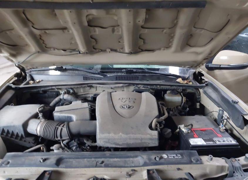 Photo 10 of 2016 Toyota Tacoma TRD OFF ROAD (VIN 3TMCZ5AN6GM020349)