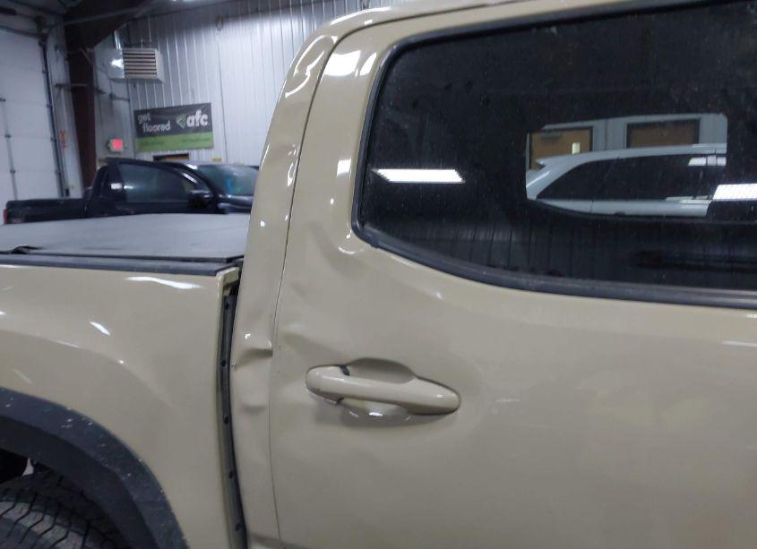 Photo 13 of 2016 Toyota Tacoma TRD OFF ROAD (VIN 3TMCZ5AN6GM020349)