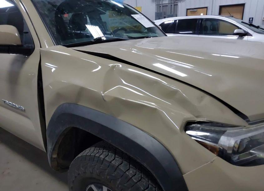 Photo 16 of 2016 Toyota Tacoma TRD OFF ROAD (VIN 3TMCZ5AN6GM020349)