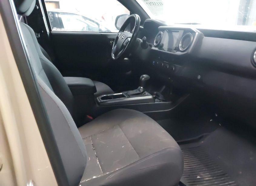 Photo 5 of 2016 Toyota Tacoma TRD OFF ROAD (VIN 3TMCZ5AN6GM020349)