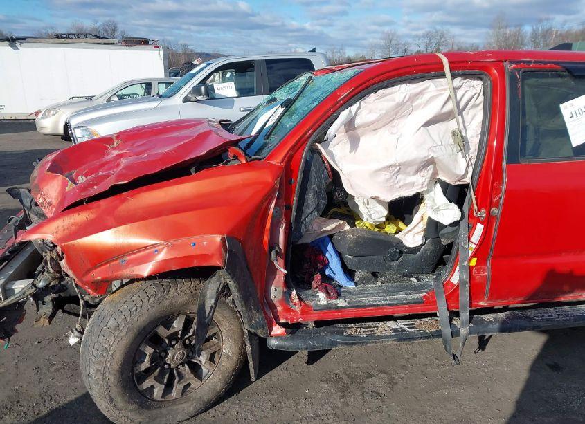 Photo 17 of 2016 Toyota Tacoma TRD OFF ROAD (VIN 3TMCZ5AN6GM025521)