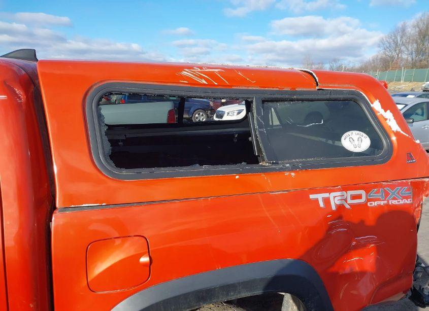 Photo 18 of 2016 Toyota Tacoma TRD OFF ROAD (VIN 3TMCZ5AN6GM025521)