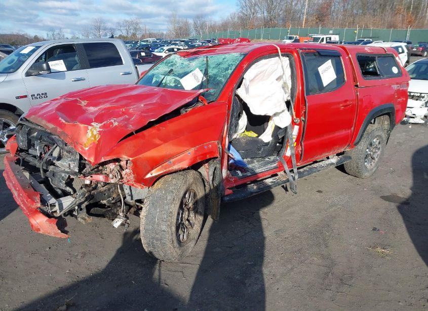 Photo 2 of 2016 Toyota Tacoma TRD OFF ROAD (VIN 3TMCZ5AN6GM025521)
