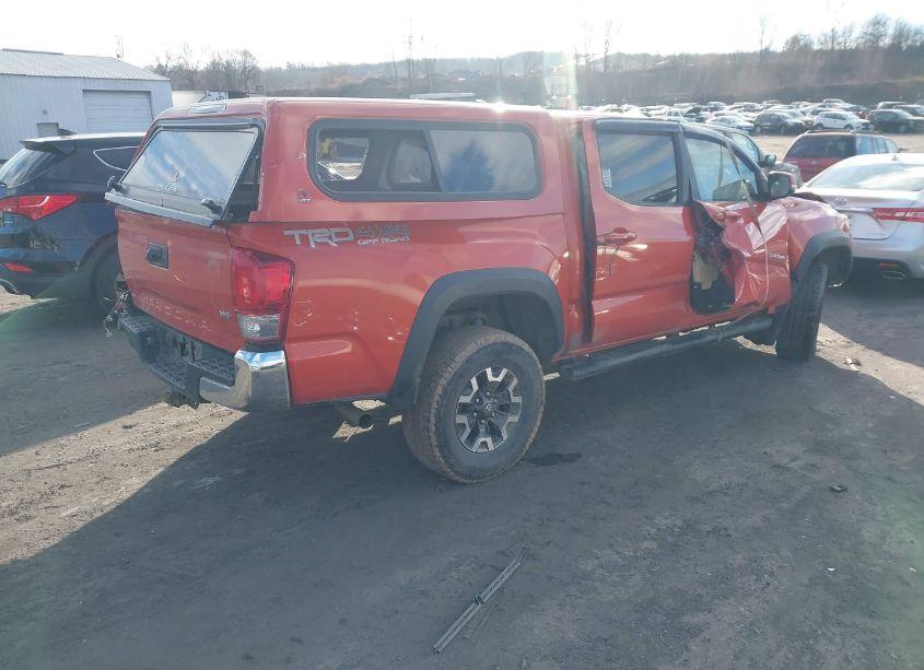 Photo 4 of 2016 Toyota Tacoma TRD OFF ROAD (VIN 3TMCZ5AN6GM025521)