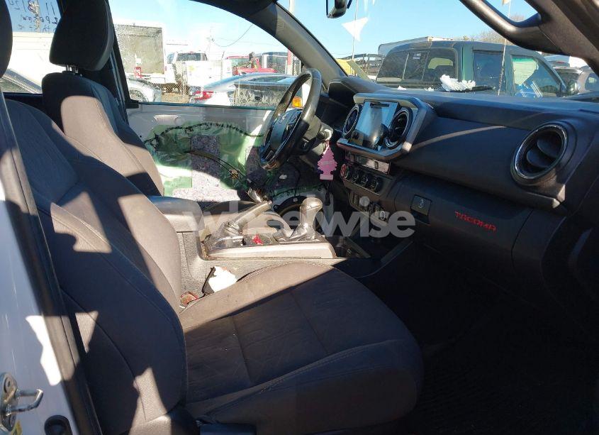 Photo 5 of 2017 Toyota Tacoma TRD OFF ROAD (VIN 3TMCZ5AN6HM073277)