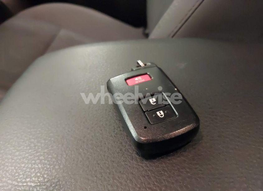 Photo 11 of 2017 Toyota Tacoma TRD SPORT (VIN 3TMCZ5AN6HM103779)