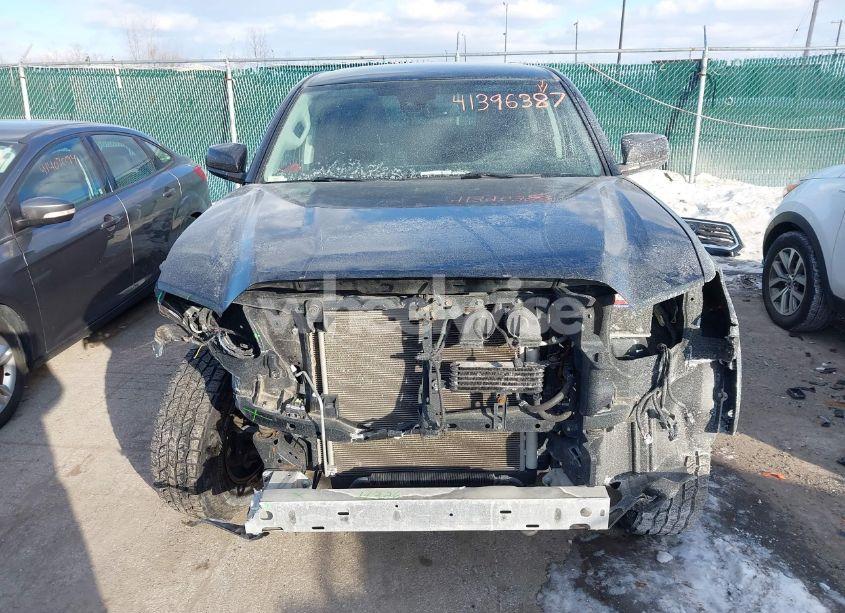 Photo 13 of 2018 Toyota Tacoma SR5 V6 (VIN 3TMCZ5AN6JM121723)