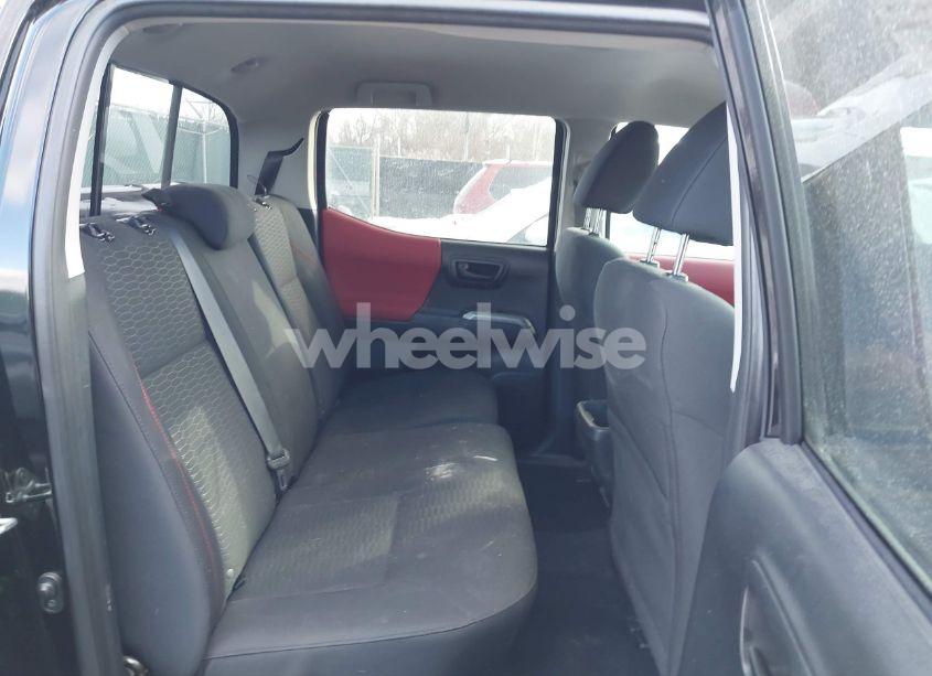 Photo 8 of 2018 Toyota Tacoma SR5 V6 (VIN 3TMCZ5AN6JM121723)