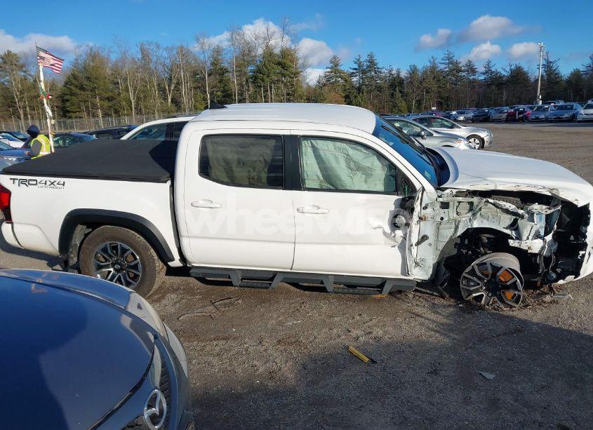 Photo 14 of 2018 Toyota Tacoma TRD OFF ROAD (VIN 3TMCZ5AN6JM135363)