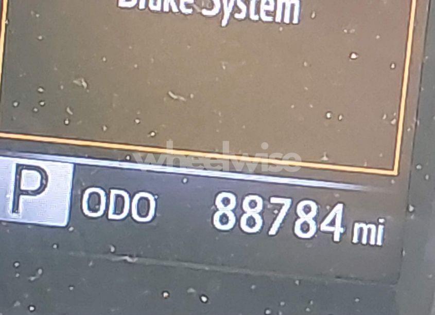 Photo 16 of 2018 Toyota Tacoma TRD OFF ROAD (VIN 3TMCZ5AN6JM135363)