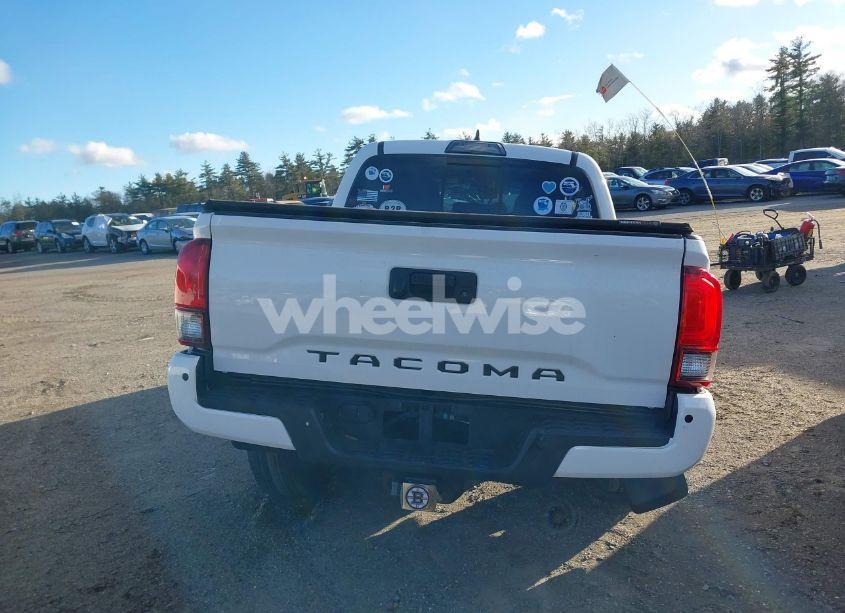 Photo 17 of 2018 Toyota Tacoma TRD OFF ROAD (VIN 3TMCZ5AN6JM135363)