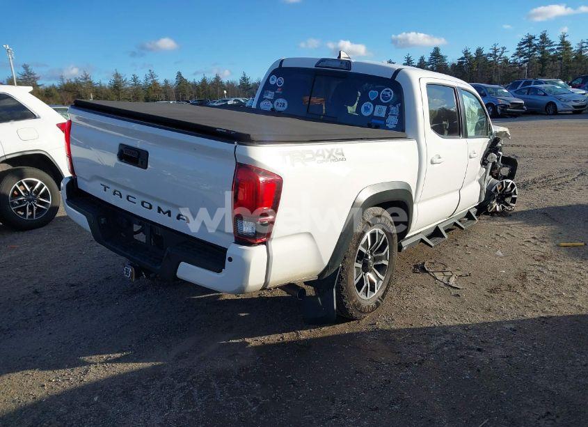 Photo 4 of 2018 Toyota Tacoma TRD OFF ROAD (VIN 3TMCZ5AN6JM135363)