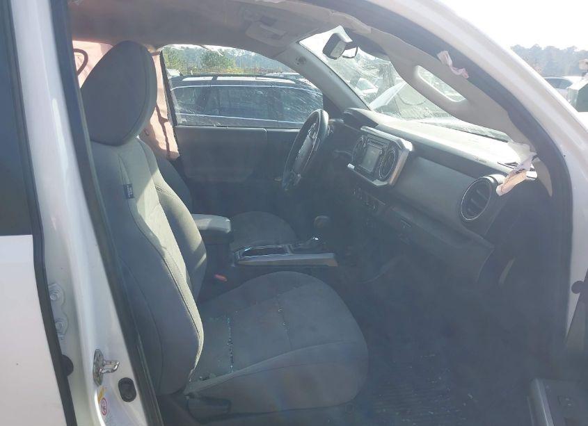 Photo 5 of 2018 Toyota Tacoma SR5 V6 (VIN 3TMCZ5AN6JM137744)