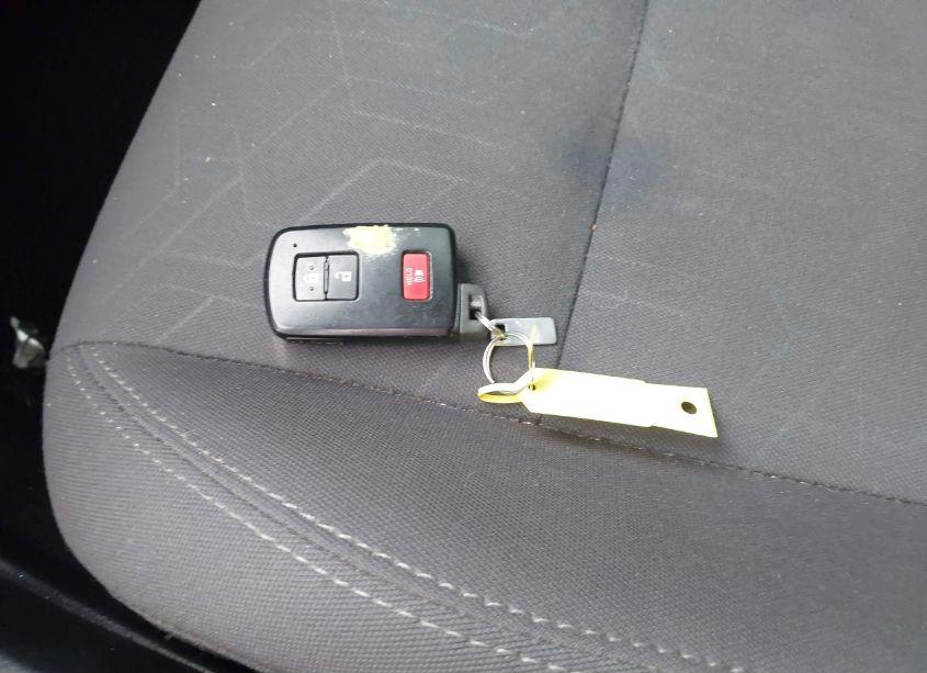 Photo 11 of 2018 Toyota Tacoma TRD OFF ROAD (VIN 3TMCZ5AN6JM159744)